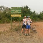 Challenge Ruwenzori Mountain-Bike Solidario una pareja del grupo